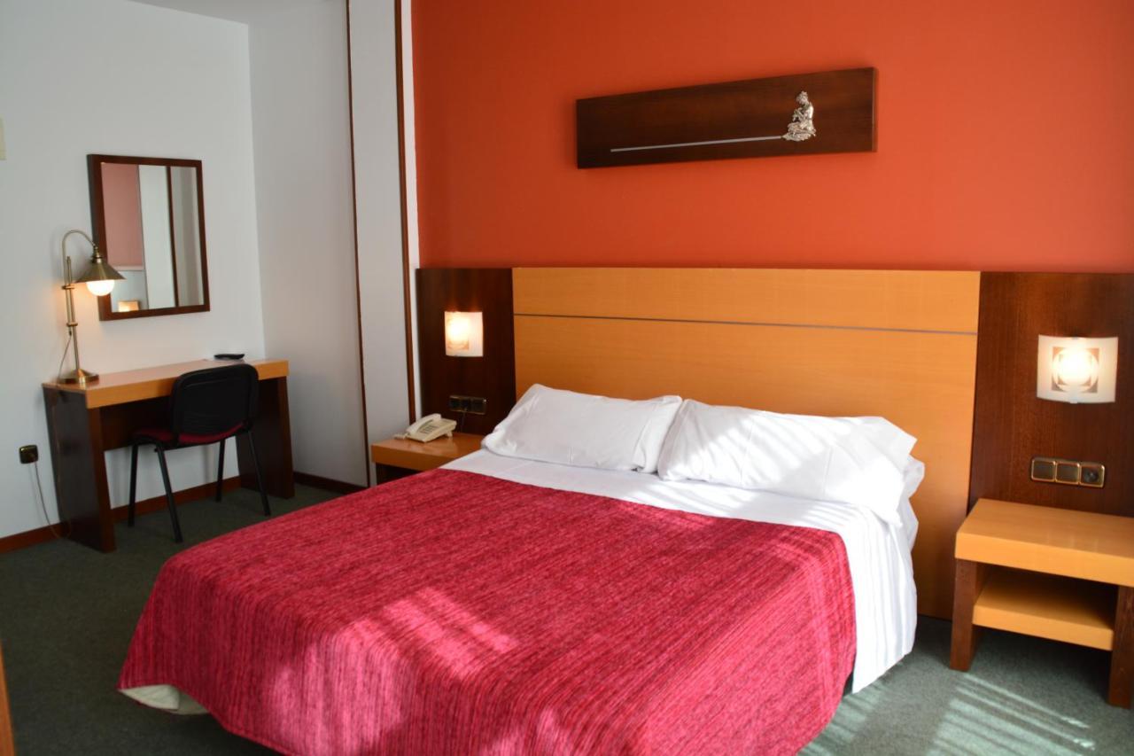 Loop Inn Hotel Santiago De Compostela Exterior foto