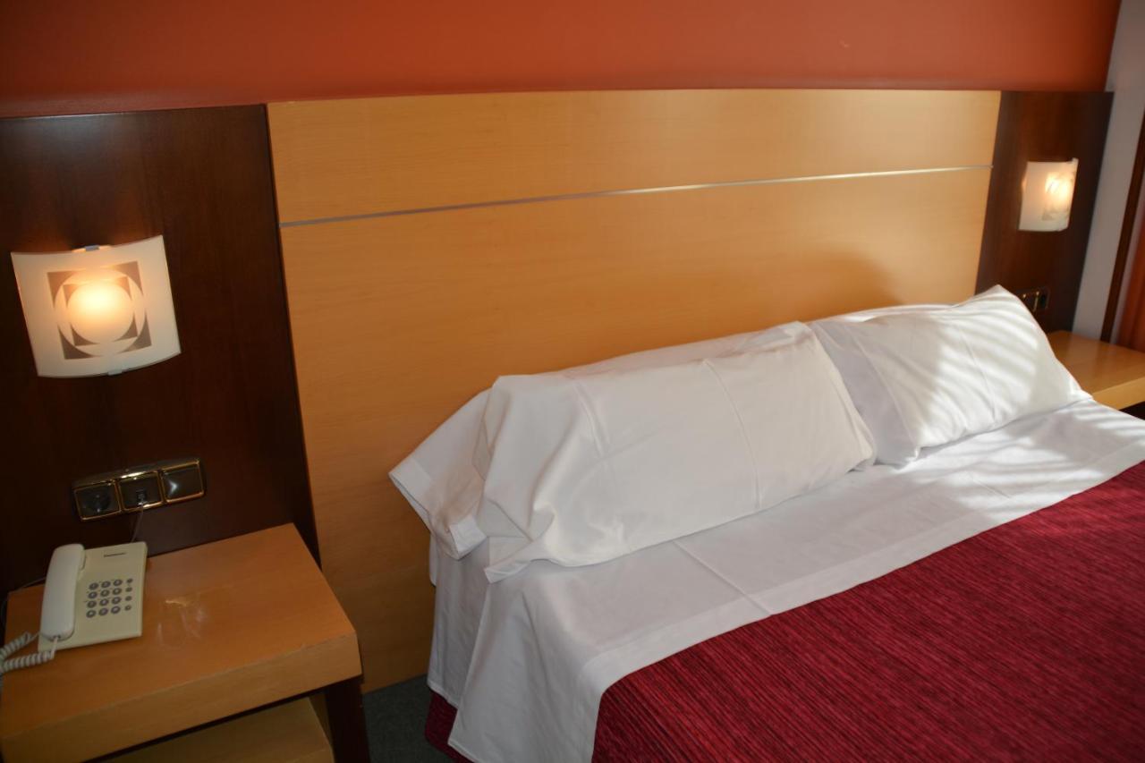 Loop Inn Hotel Santiago De Compostela Exterior foto
